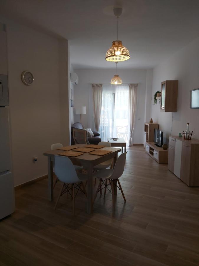 Apartamento La Casa Del Abuelo Нерха Екстериор снимка